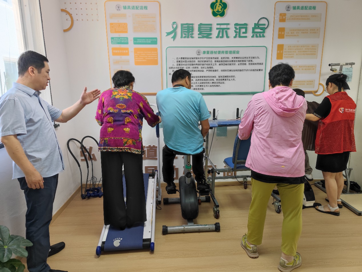 苏州市残联携“明德草”成功举办“健康义诊进社区”活动