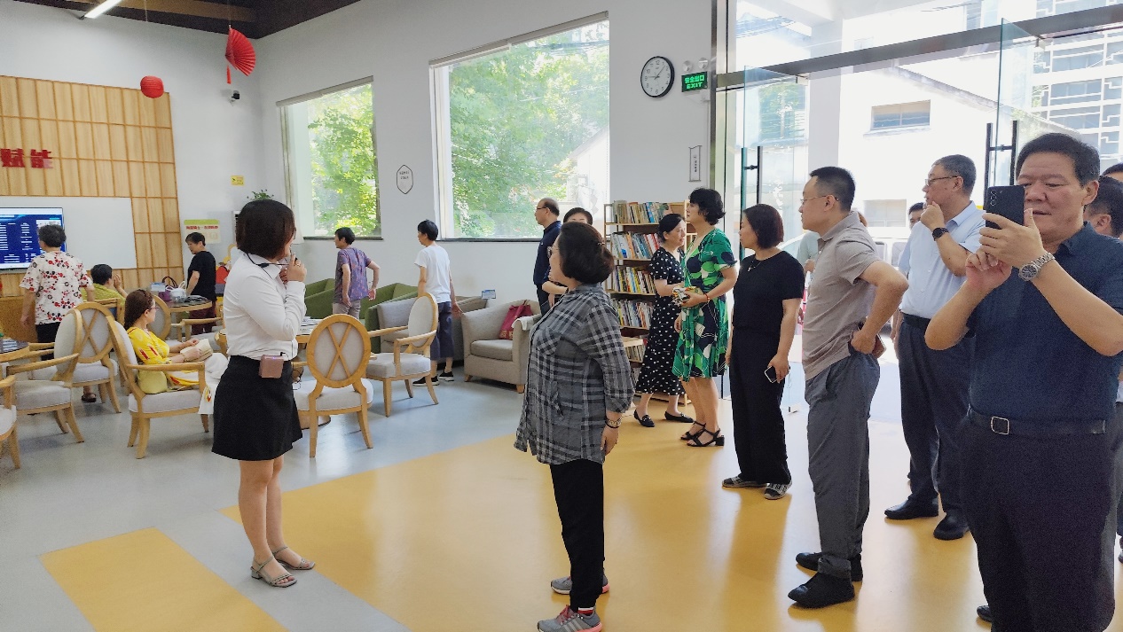 苏州市残联携“明德草”成功举办“健康义诊进社区”活动