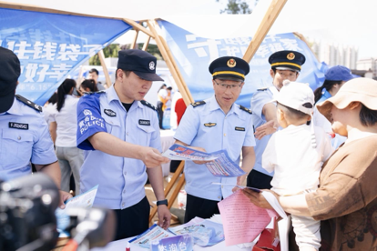 “守住钱袋子·护好幸福家”防范非法金融活动集中宣传活动在青岛西海岸新区成功举办第3张