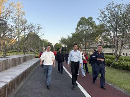 0E0649D4-4861-4122-8F48-31B35CF3DADE