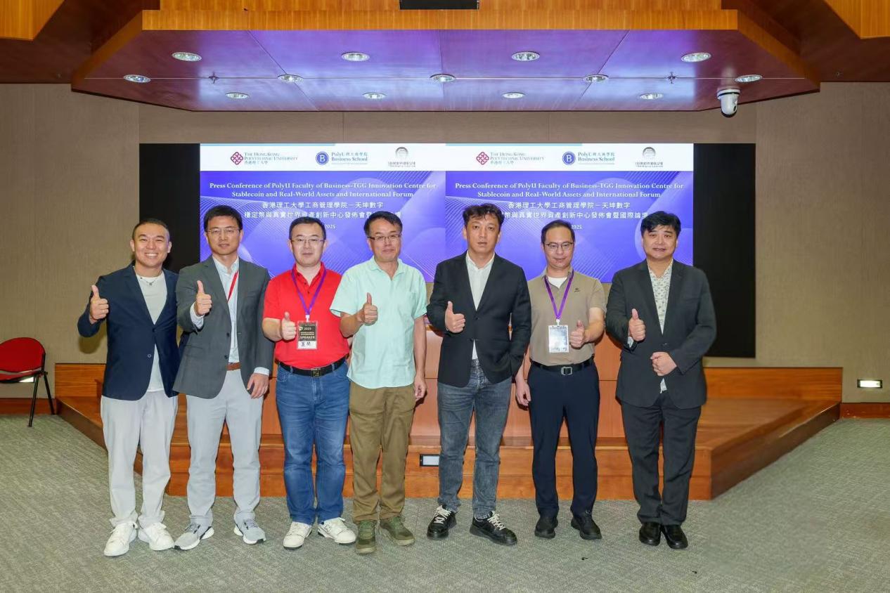 20367f8d7f0ee7752cb32163739d7020