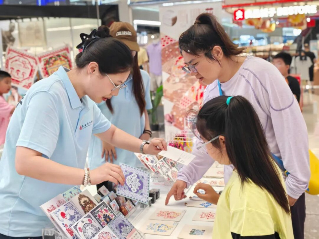西安美术学院跨媒体艺术系赴韩城开展渭北花袱子非遗传承实践第11张